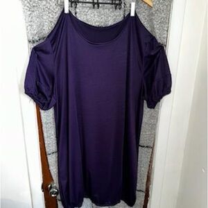 This dress is amazing, only worn once and has an incredible look and fit.